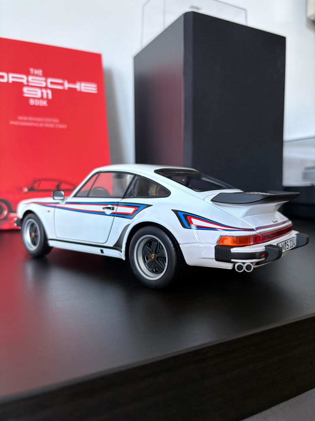 Porsche 911 Turbo 3.3 1980 White Martini 1:18 – Norev