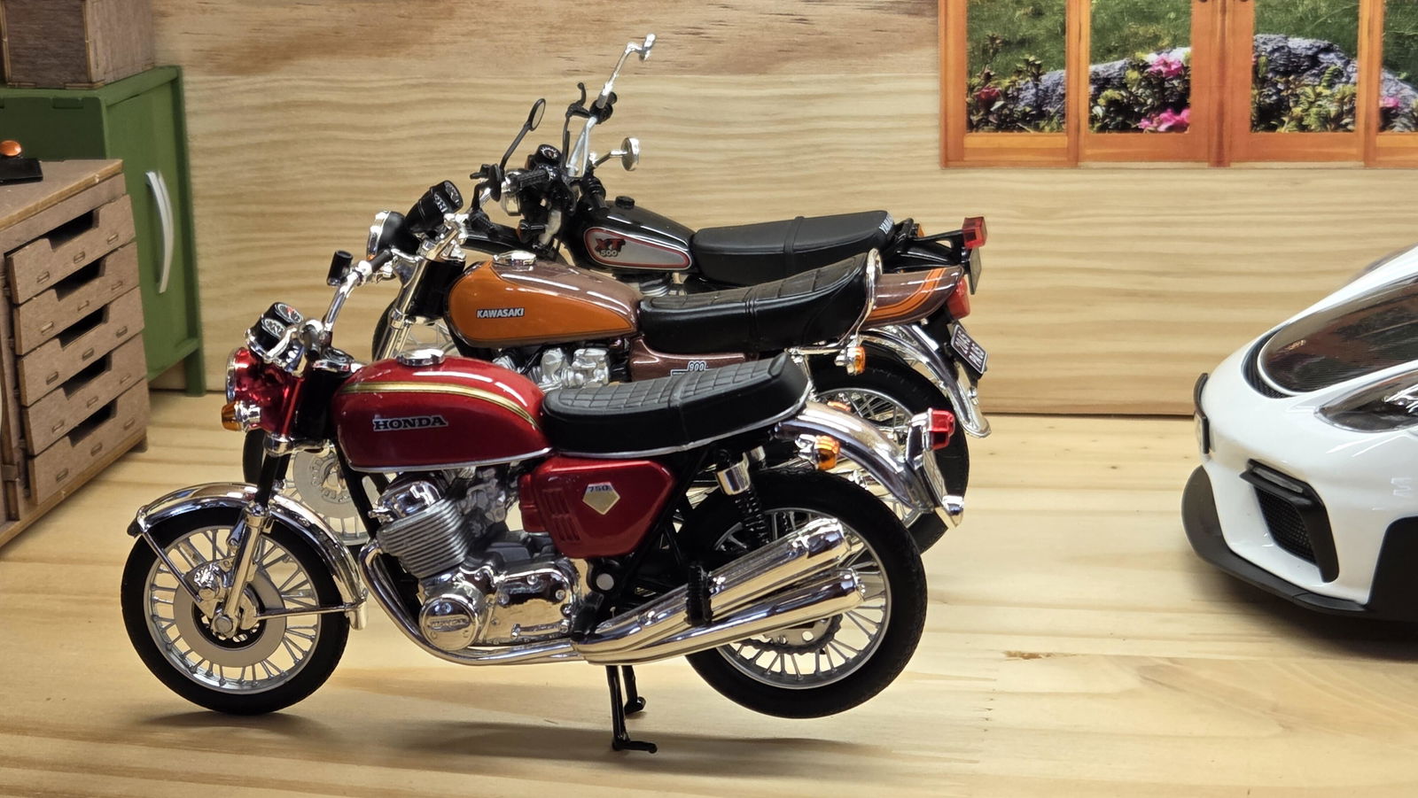 Honda CB750 1969 Red metallic 1:18 – Norev