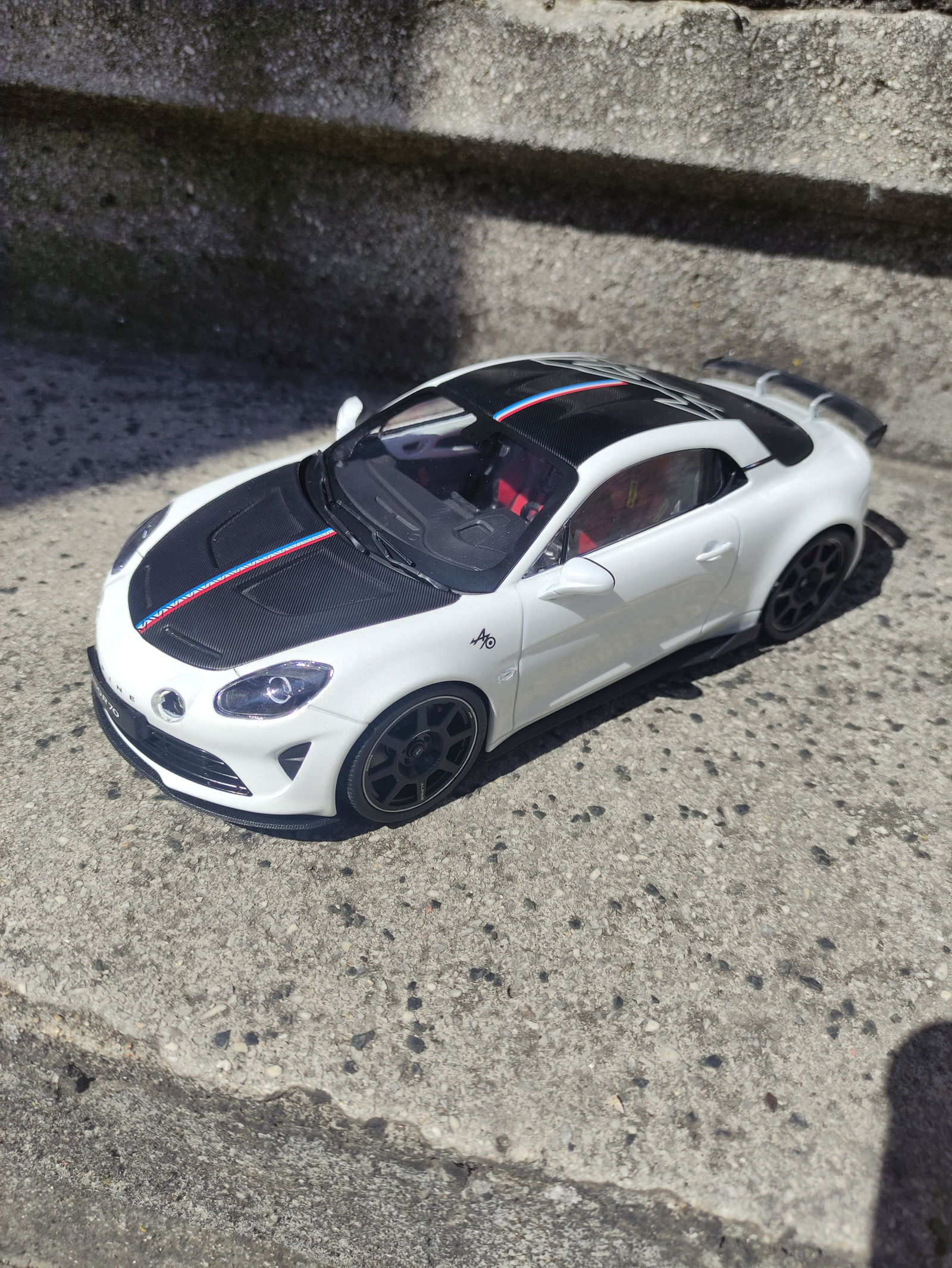 Alpine A110 R 70 2025 Iridescent White 1:18 - 220pcs – Norev