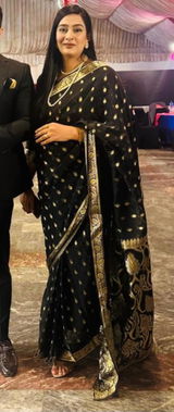 Uzma Ibtisam review photo