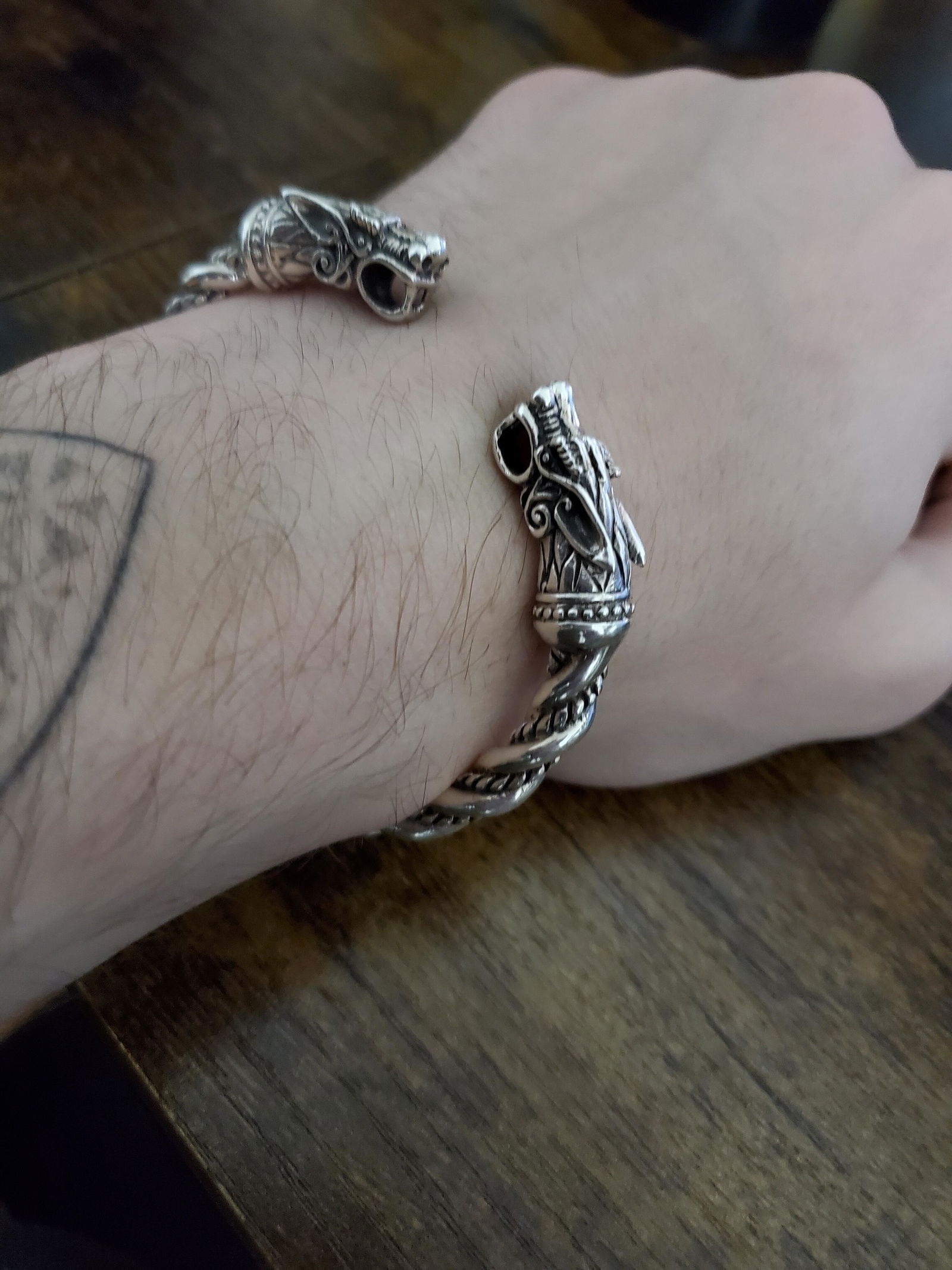 Viking Wolf Head Torque Bracelet – 925 Sterling Silver Norse Arm Ring