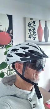 Tom review photo