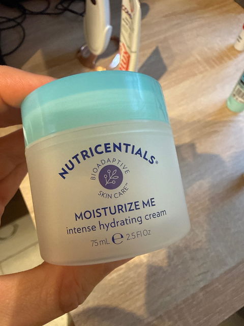 Moisturize Me Intense Hydrating Cream