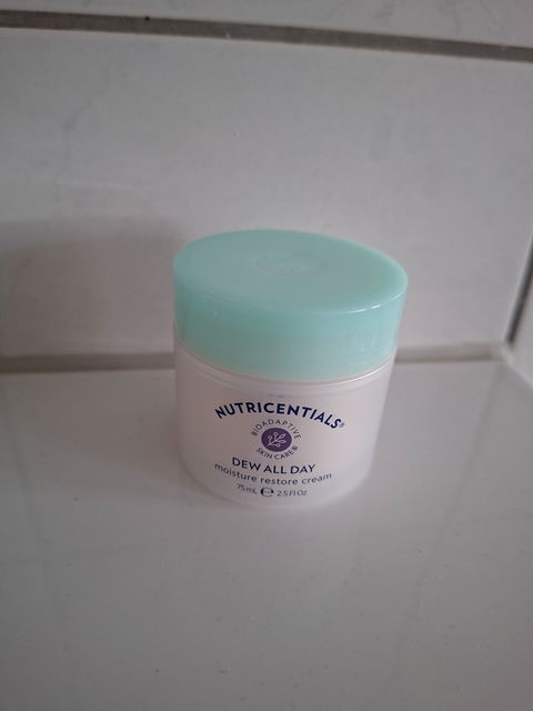 Dew All Day Moisture Restore Cream