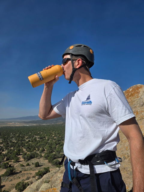 34 oz / 1 L Carabiner Water Bottle with Clip Cap