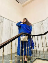 Zainab review photo