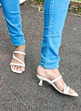 Bipasha Kiran review photo