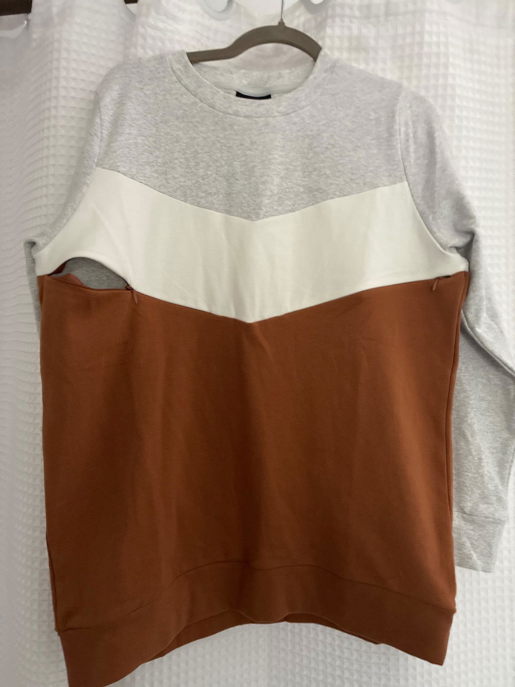 Sweetheart Nursing Sweatshirt - Camel