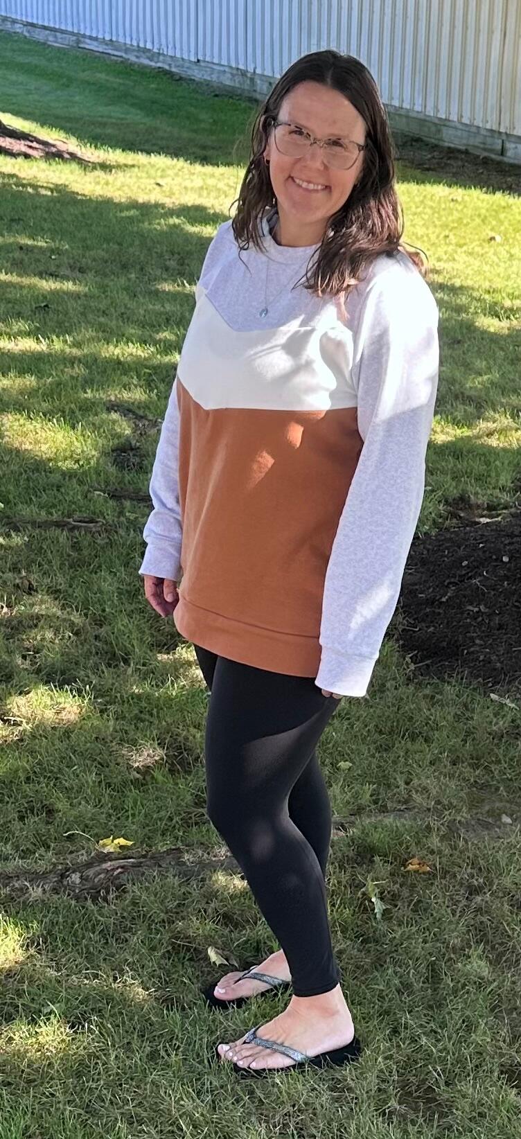 Sweetheart Nursing Sweatshirt - Camel
