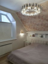 Caroline Hird review photo