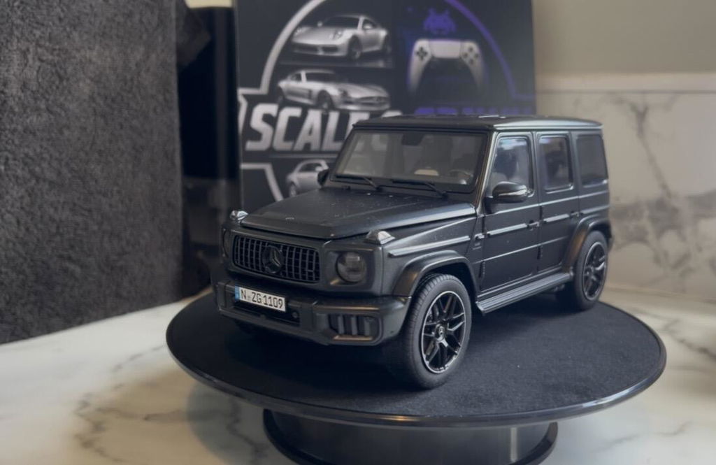 Mercedes-AMG G 63 4x4² W465 – 1:18 Scale Model | NZG