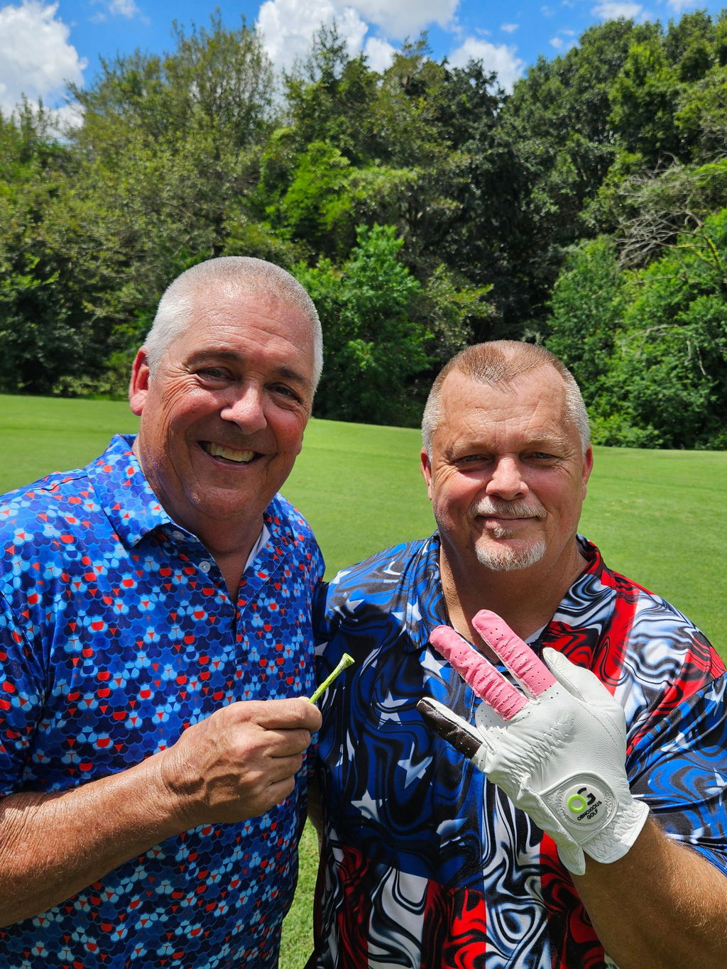 The Shocker 2.0 Golf Glove
