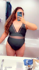 Courtney review photo