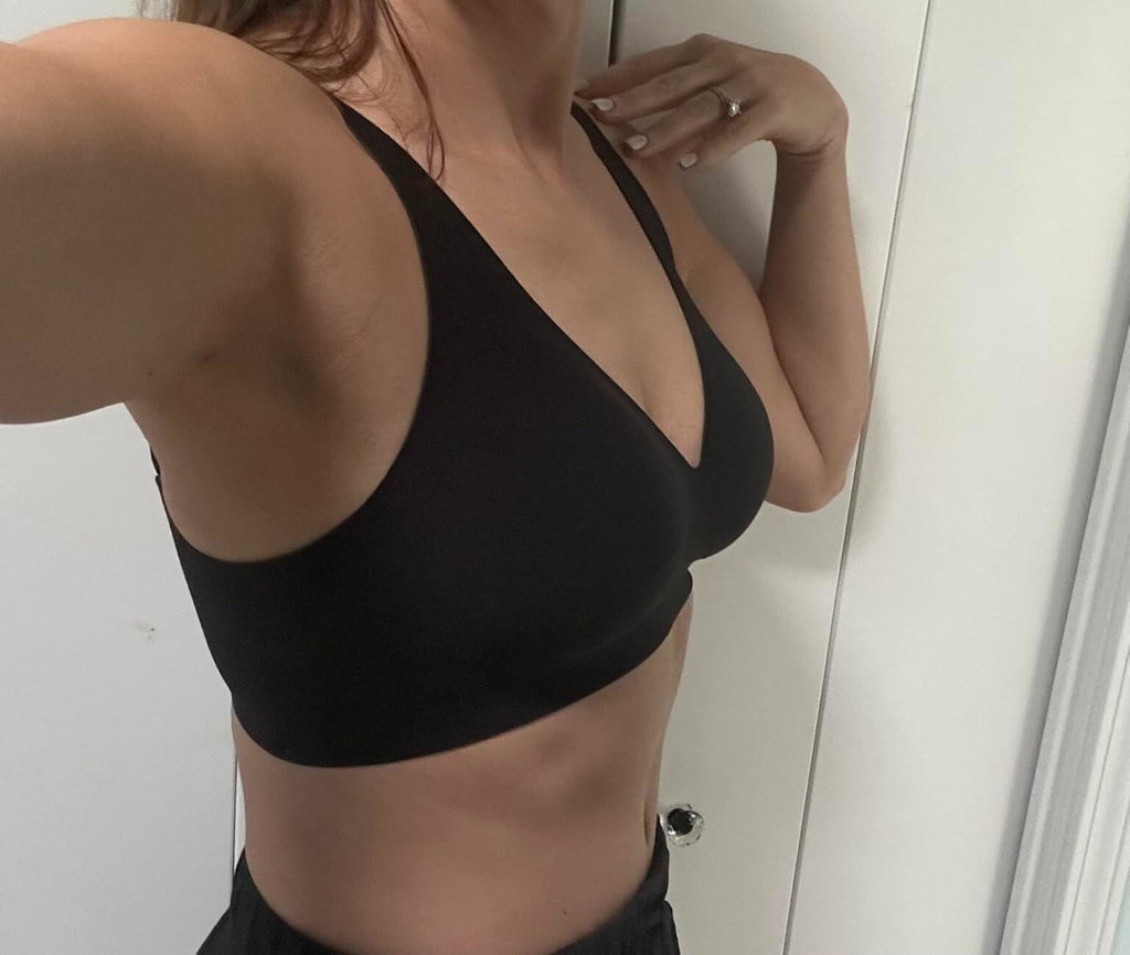 Customer review image: Smooth fit and comfortable