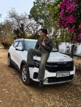 Aditya tiwari review photo