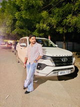 Sourav review photo