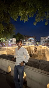Zeeshan review photo