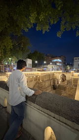 Zeeshan review photo