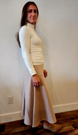 E. review photo