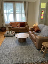 Elizabeth Rochstein review photo