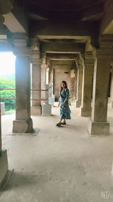 Sana Elahi Ansari review photo