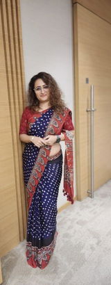 Swamini Gunasekar review photo