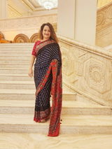 Swamini Gunasekar review photo