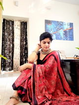 Uma Dalal review photo
