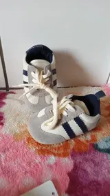 V. review photo