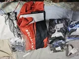 L. review photo
