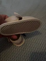 N. review photo