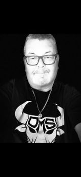Mark review photo