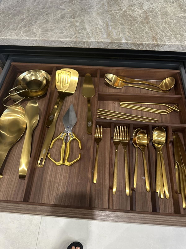 Customer photo — Iniet's drawer
