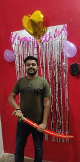 Pratyush Singh review photo