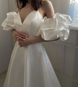 Isabella review photo