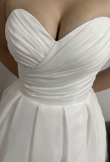 Sienna R review photo