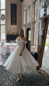 Angelina review photo