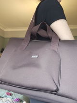 Dee review photo