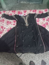 Mehreen review photo