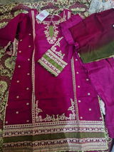Ayesha Shahbaz review photo