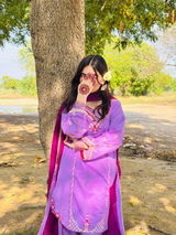 Manahil shahzad review photo