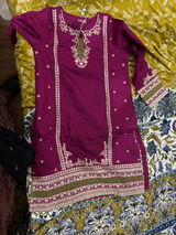 Amna review photo