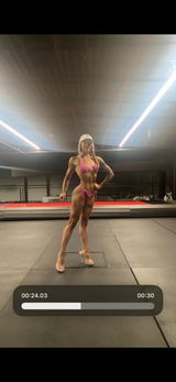 Sarah McDonald review photo