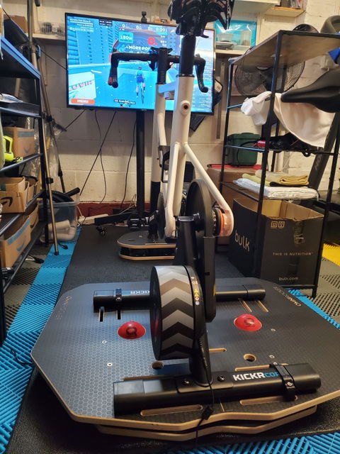 Compact Rocker Plate