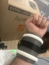 Andres Moya review photo