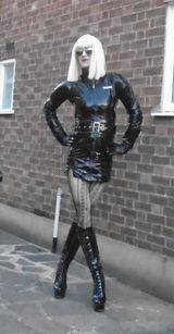 Davina Pearl review photo