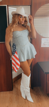 Naomi Daniels review photo