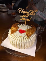 White Choc & Vanilla Mousse Cake: Gluten Free