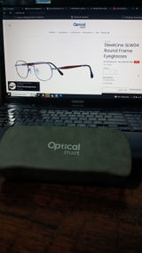 C. review photo