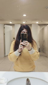 Sarah Yusuf review photo